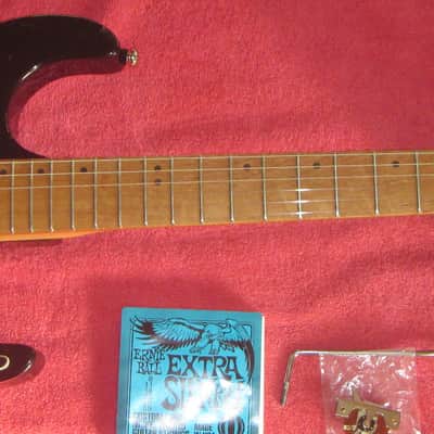 Washburn GWL Strat style electric guitar 2000's? - Gloss Black image 2