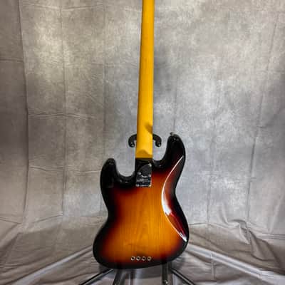 Fender American Professional II Jazz Bass 2023 - 3-Color Sunburst image 9