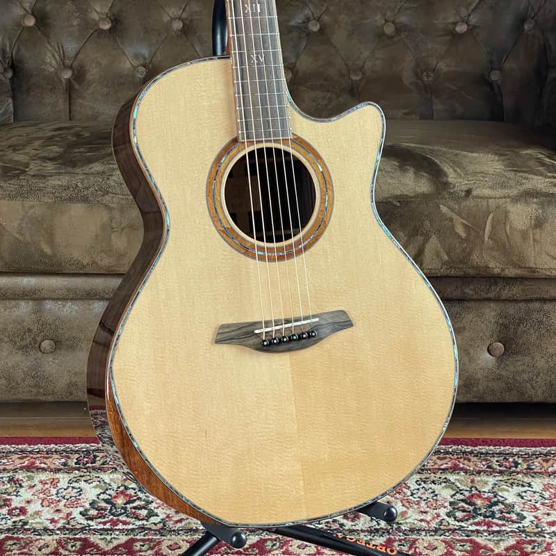 Furch Red Deluxe Gc-SR + with "Bevel Duo" + NEW + incl. Furch-Case image 1