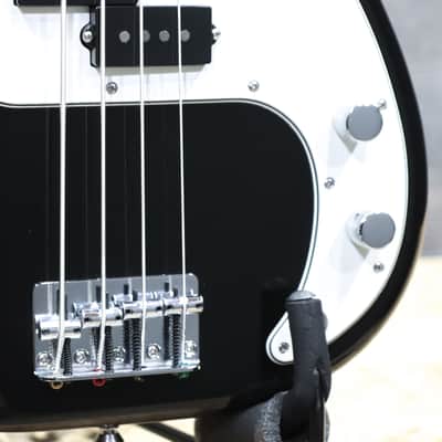 Fender Player Precision Bass Black Maple Fingerboard Electric Bass #MX23123570 image 5