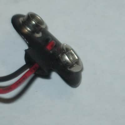 ONE very lightly used genuine Boss 9v battery clip [specifically for Boss pedals that use battery clip with black plastic covering near the terminal part (which are most of them) - but can be a replacement for the gray battery clip] image 10