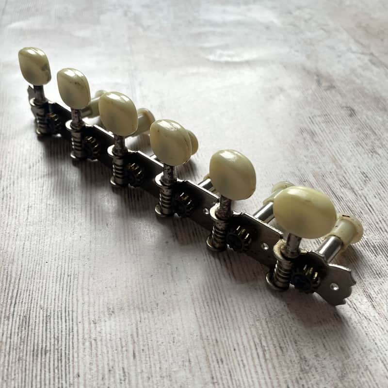 1969 Kawai Audition Silver/Ivory