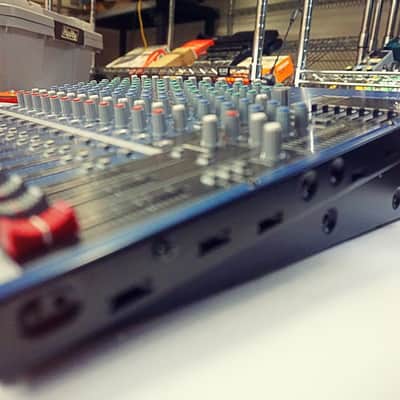 Yamaha MG16/6FX 16-channel 6-bus Analog Mixing Console with Effects image 5