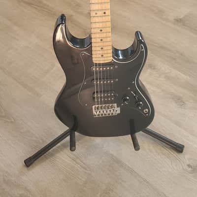Fender Prodigy with Maple Fretboard 1991 - 1993 Excellent Condition image 3