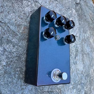 Scarab Deluxe Fuzz Clone image 4