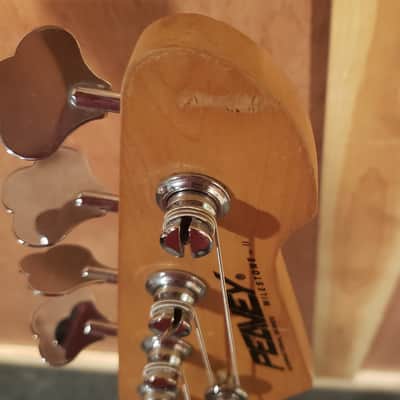 Peavey Milestone II Fretless Electric Bass image 13