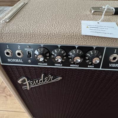 Fender Tone Master Twin Reverb Blonde 2x12 Combo w/ Footswitch, Cover + Manual image 4
