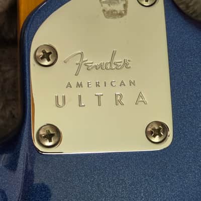 Fender Ultra Stratocaster 2021 - Cobalt Blue image 4
