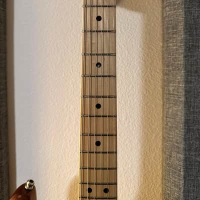Fender American Deluxe Stratocaster with Maple Fretboard 2004 - 2010 - Amber image 4