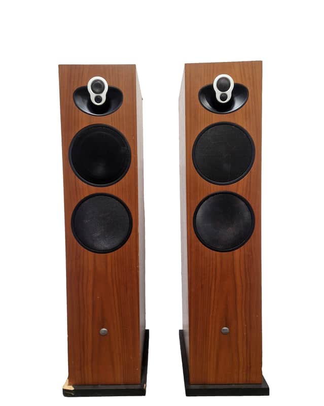 Linn Majik 140 - Hi-Fi Speakers Pair - Walnut - Good image 1