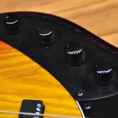 Sandberg California TT4 Fretless Left handed 3 Color Sunburst image 8