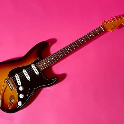 Fender Stratocaster SRV artists series 1998 - vintage sunburst image 3
