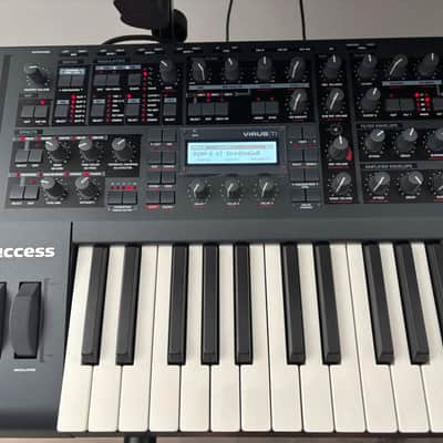 Access Virus TI 61-Key Digital Synthesizer 2005 - Black image 9