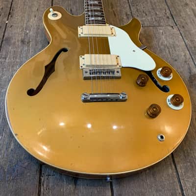 1970's Gibson Les Paul Signature model in Goldtop finish & Hard shell case image 6