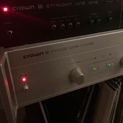 Crown FM two image 3