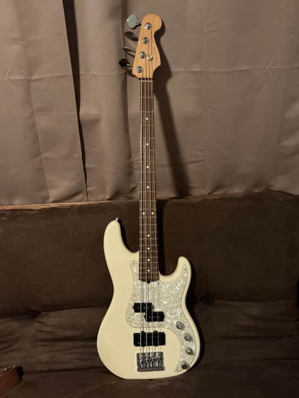 Fender Precision Bass American Deluxe with Rosewood Fretboard 1996 - Arctic White 50th Anniversary image 1