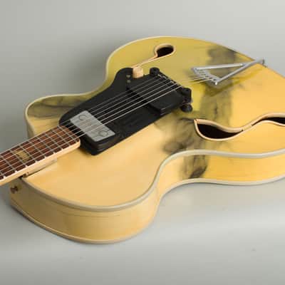 Wandre BB Model Semi-Hollow Body Electric Guitar (1960), hard shell case. image 7