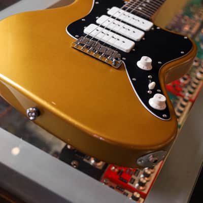 Suhr Classic JM - Vintage Gold image 3