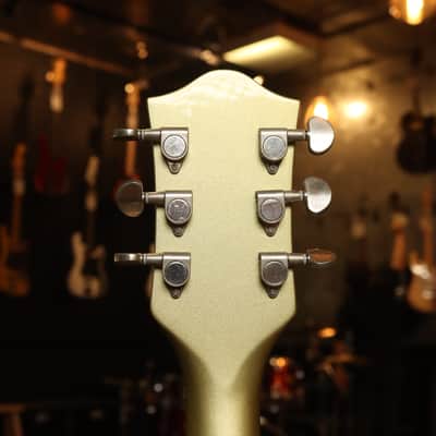 Gretsch G2655T Streamliner Center Block Jr. with Rosewood Fretboard, Bigsby 2017 - 2018 - Golddust image 6
