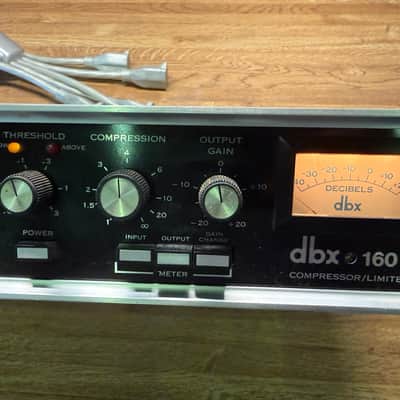 Pair of dbx 160 Compressor / Limiters image 3