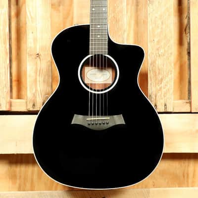 Taylor 214ce-BLK DLX 2014 - 2015
