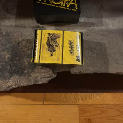 Copper Sound JSH Troika 2025 - Black and yellow image 2