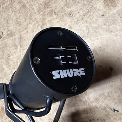 Shure SM7 Cardioid Dynamic Microphone - NICE! image 5