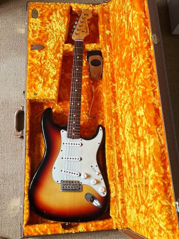 2006 Fender Stratocaster Relic 1960 - Sunburst image 1