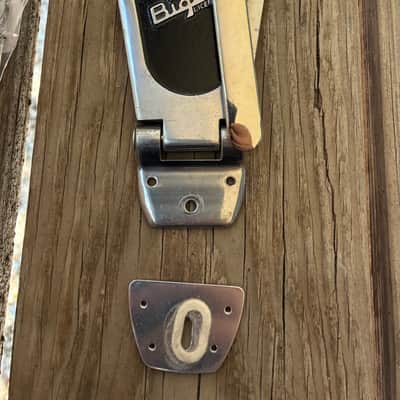 Bigsby B700 Vibrato Tailpiece Kit Vibramate 2010s - Aluminum tremolo whammy bar kit Les paul image 4
