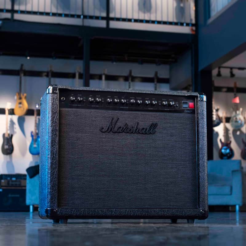 MARSHALL DSL40CR 40W COMBO LIMITED EDITION ALL BLACK image 1