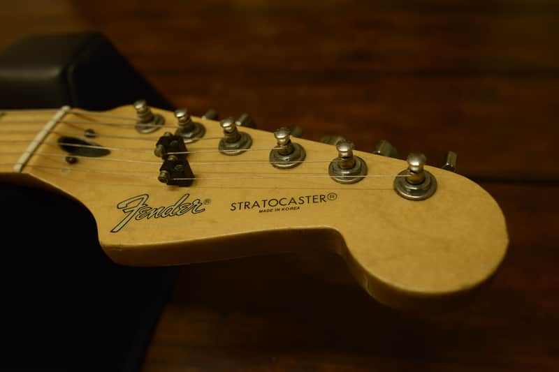 Fender Stratocaster vintage 80's Korean strat - All original, Gotoh tuners, relic, NOT Squier! MIK image 1