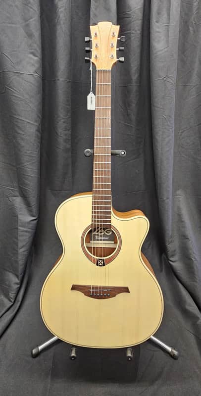LÂG - Tramontane T70ACE NAT - Auditorium Cutaway Electric Acoustic - Natural Woodgrain 2026 image 1