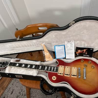 2007 Gibson Les Paul Custom Classic w/ 3 Pickups Guitar of the Week #42 - Heritage Cherry Sunburst | USA Limited Edition 400 Made image 1