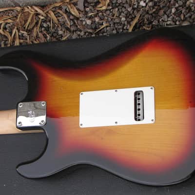 G&L Legacy USA 1999 - Sunburst with Maple Neck 12" Radius, G&G HSC AWESOME GUITAR!!! image 11