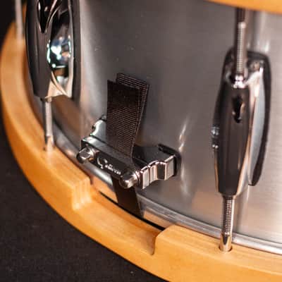 Gretsch 14" x 6.5" Full Range Aluminum Snare Drum with Wood Hoops image 4