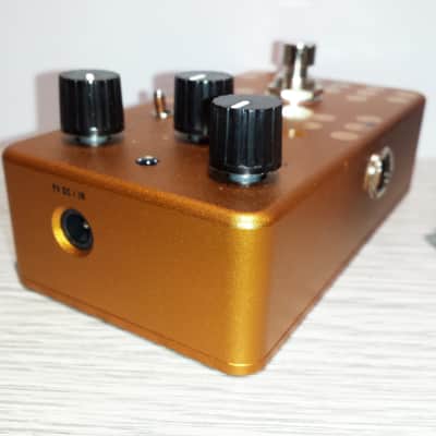 (NEW) One Control BJFe Series Honey Bee Overdrive NEW - Gold image 11