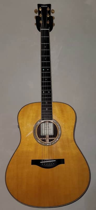 Yamaha LL-TA TransAcoustic Dreadnought