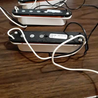 Seymour Duncan SSL-5 Custom Staggered Strat Pickup Set 2010s - White image 4