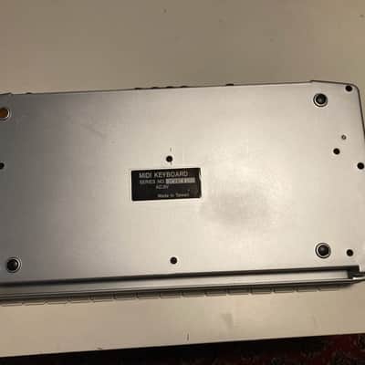 M-Audio Ozone MIDI Controller 2000s Silver image 4