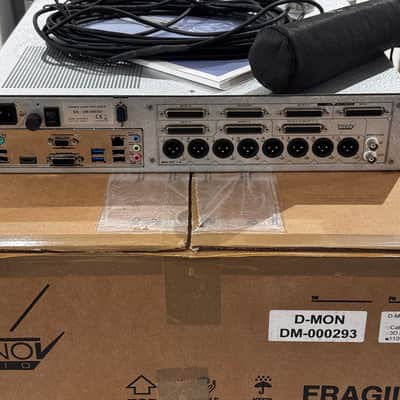 Trinnov D-Mon 12 + Microphone image 14