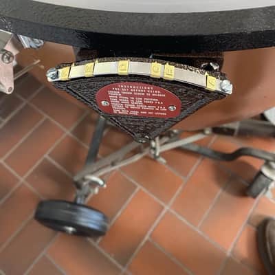 Very Clean Set of 2 Ludwig "Universal" Fiberglass Timpani, 26" and 29"; with wheels,New tuning gauges image 17