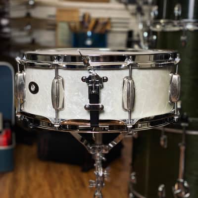 Slingerland 5.5x14 8-Lug Special Student Snare Drum – White Marine Pearl (1956–1959) image 3