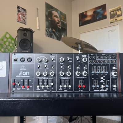Behringer Cat 2020’s - Black