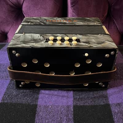Hohner Pre-Pokerwork C/F Button Accordion image 7