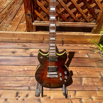 Yamaha SG700S 1999 - Tobacco Burst image 2