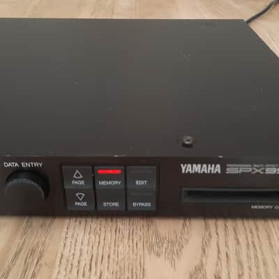 Yamaha SPX990 Professional Multi-Effect Processor 1990s - Black image 4