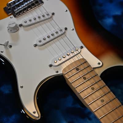 Fender Standard Stratocaster - MIM - 2002 - Sunburst - w/ Gig Bag image 16