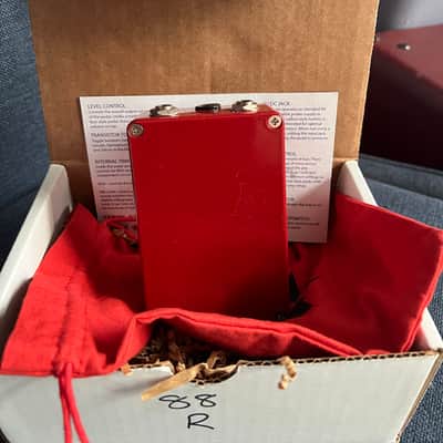 Dominion  Fuzz  - Red image 2