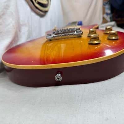 Gibson Les Paul Standard Guitar with Case 1978 - Cherry Sunburst image 16