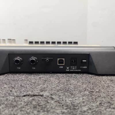 Akai APC40 2010s - Black image 4